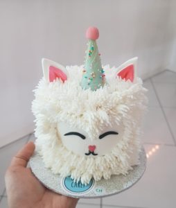 Party lama cake