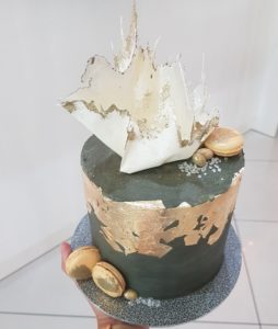 Chocolate splash cake