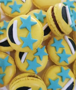 Starstruck emoji macaron