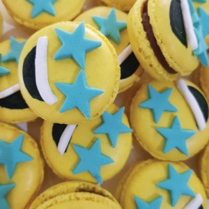 Starstruck emoji macaron