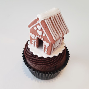 Festive gingerbread cupcake