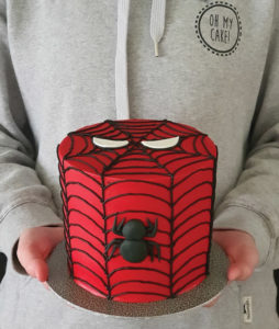 Classic Spiderman-inspired cake