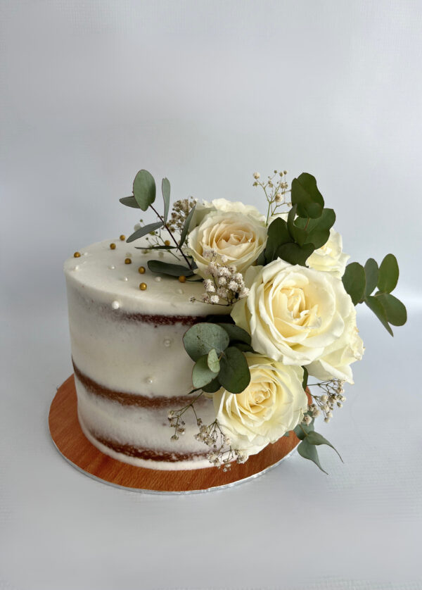 Soft & elegant floral cake