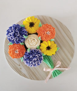 Spring cupcake bouquet