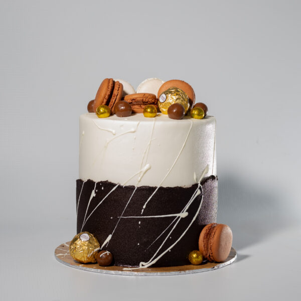 Chocolate splatter cake