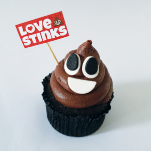 Love stinks cupcake