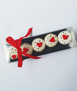 Polka dot macaron box of 5