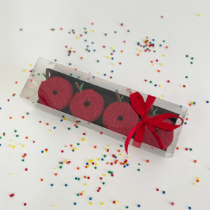 Box of 4 mini apple donuts