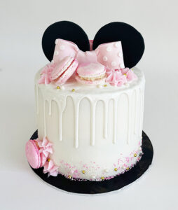 Minnie Mouse-Inspired Cake