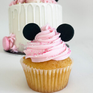Minnie Mouse-Inspired Cupcake