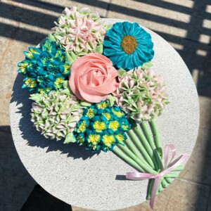 Spring cupcake bouquet