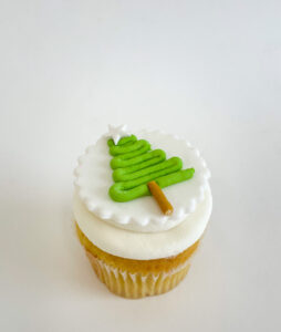 Vanilla Christmas tree cupcake