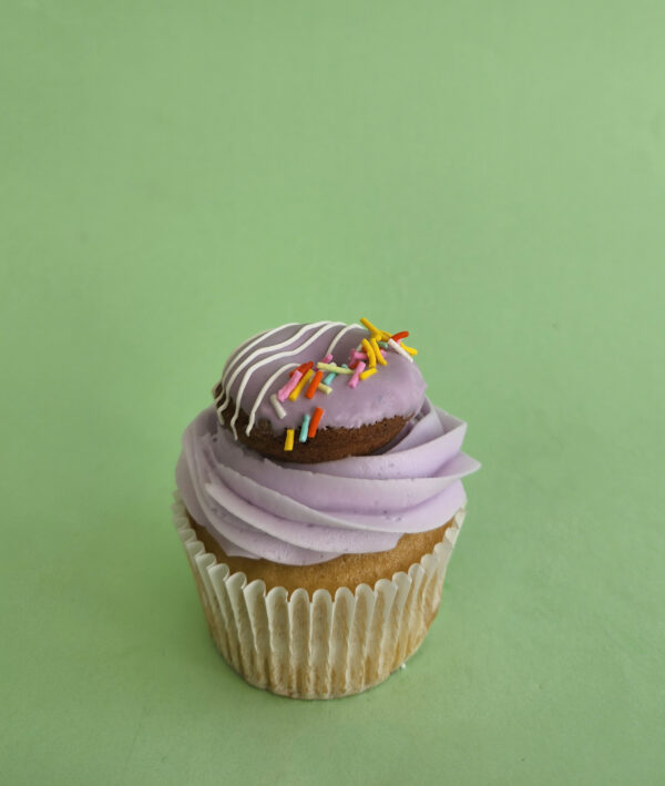 Pastel Donut Cupcake