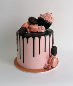 Cupcake cake | Image | Oh My Cake | Bakery in Fourways South Africa | Cakes | Macarons | Cupcakes
