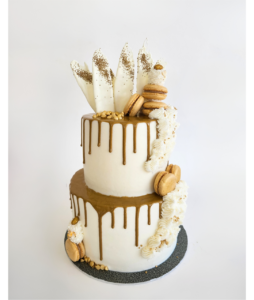 Golden Moment Cake two tiered | Image | Oh My Cake | Bakery in Fourways South Africa | Cakes | Macarons | Cupcakes