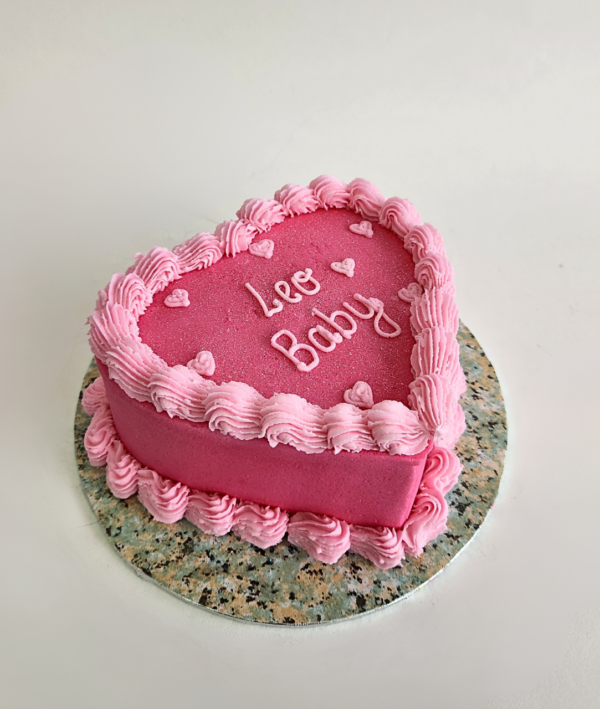 Vintage Heart Cake in Pink