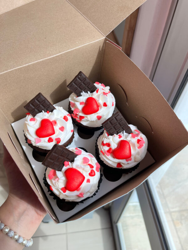 Sweetie pie cupcakes - box of 4