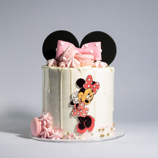 Minnie Mouse-Inspired Cake
