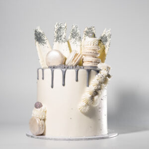 Molten Silver Cake | Image | Oh My Cake | Bakery in Fourways South Africa | Cakes | Macarons | Cupcakes