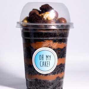 Personalised gourmet cake cups created by OhMyCake.