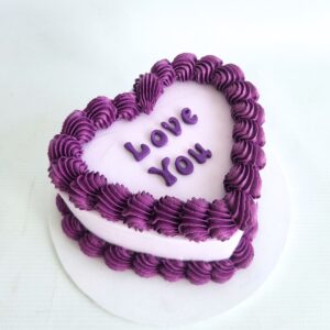 Retro heart cake in purple