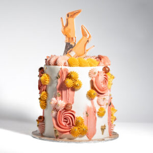 Chic and cheeky | Image | Oh My Cake | Bakery in Fourways South Africa | Cakes | Macarons | Cupcakes