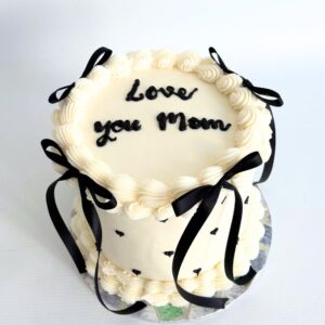 Vintage Ribbons Hearts Cake | Image | Oh My Cake | Bakery in Fourways South Africa | Cakes | Macarons | Cupcakes