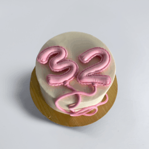 half heigh balloon cake